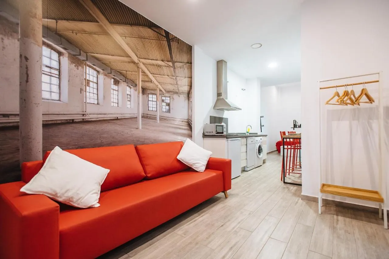 Hostly O'Donnell A Center-Fibre-Parking Optional Apartment Seville